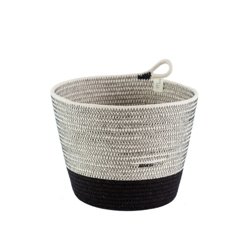 Liquorice Planter M (15cm pot)